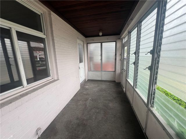 1127 Maplewood Ave, Ambridge, PA 15003