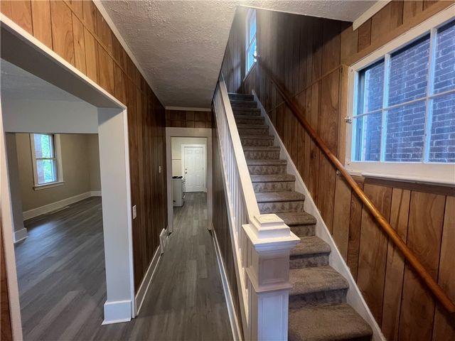 1127 Maplewood Ave, Ambridge, PA 15003