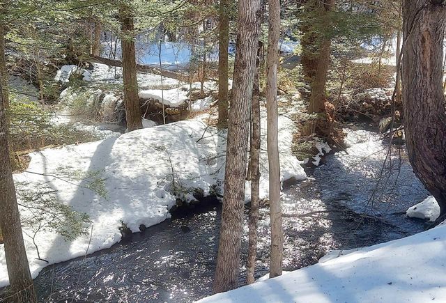 374 Burton Highway, Wilton, NH 03086