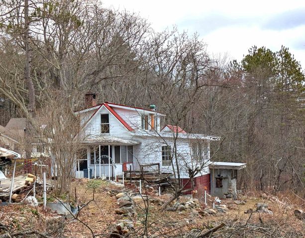 374 Burton Highway, Wilton, NH 03086