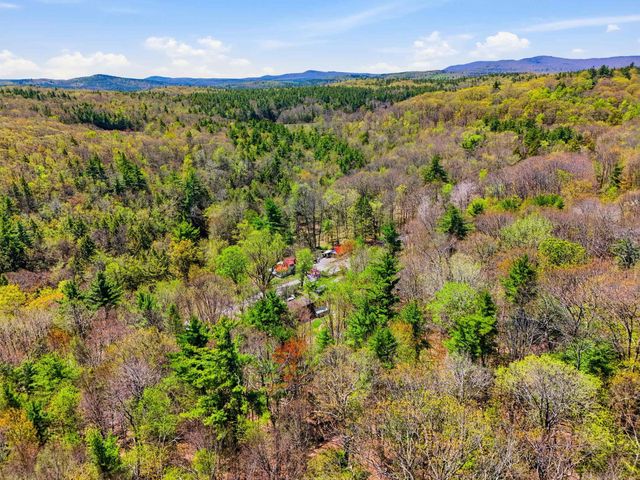 374 Burton Highway, Wilton, NH 03086