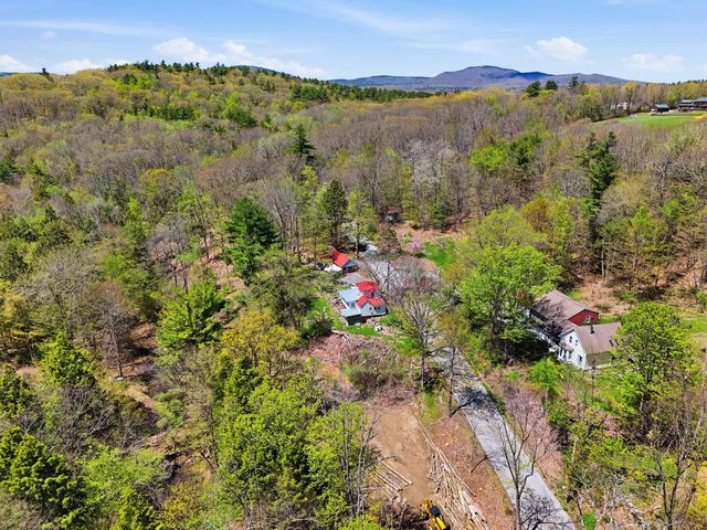 374 Burton Highway, Wilton, NH 03086