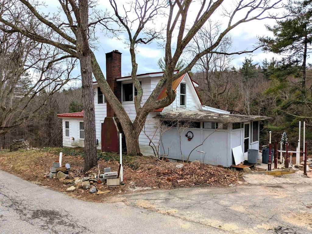 374 Burton Highway, Wilton, NH 03086