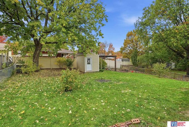 4831 S 65th Street, Lincoln, NE 68516