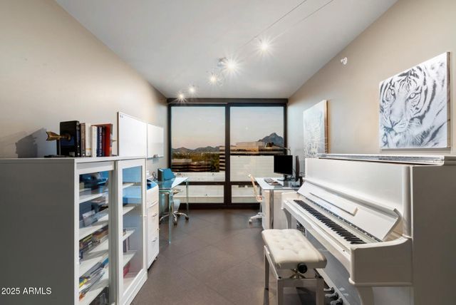 4808 N 24TH Street 1424, Phoenix, AZ 85016