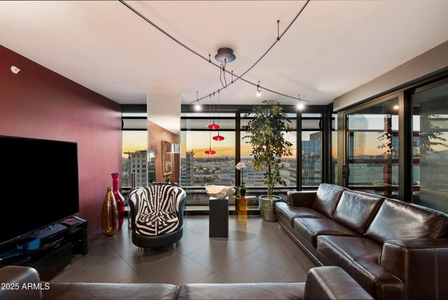 4808 N 24TH Street 1424, Phoenix, AZ 85016