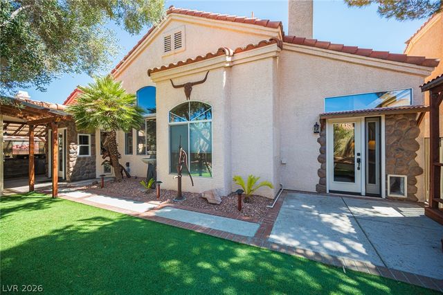 9412 Cedar Heights Avenue, Las Vegas, NV 89134
