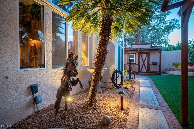 9412 Cedar Heights Avenue, Las Vegas, NV 89134