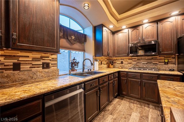 9412 Cedar Heights Avenue, Las Vegas, NV 89134