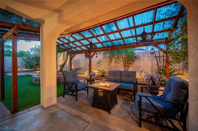 9412 Cedar Heights Avenue, Las Vegas, NV 89134
