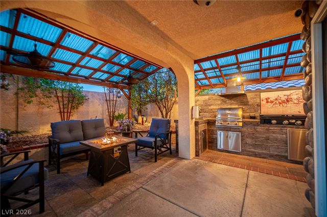 9412 Cedar Heights Avenue, Las Vegas, NV 89134