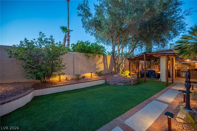 9412 Cedar Heights Avenue, Las Vegas, NV 89134