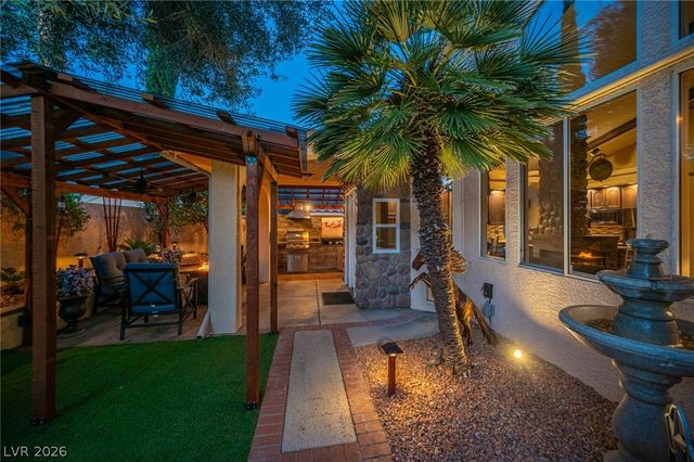 9412 Cedar Heights Avenue, Las Vegas, NV 89134