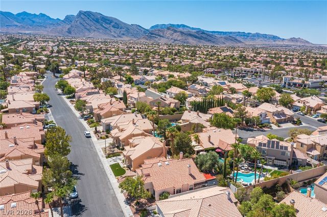9412 Cedar Heights Avenue, Las Vegas, NV 89134