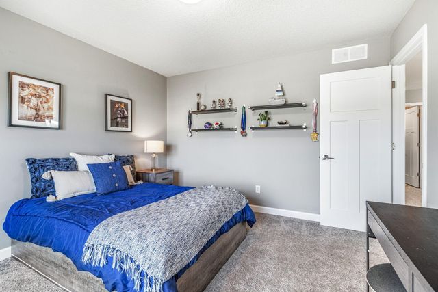 20490 Ginger Court, Lakeville, MN 55044