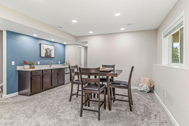 20490 Ginger Court, Lakeville, MN 55044