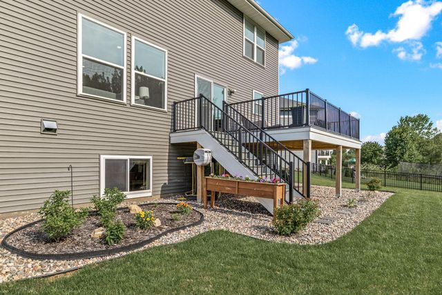 20490 Ginger Court, Lakeville, MN 55044