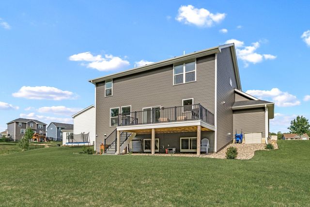 20490 Ginger Court, Lakeville, MN 55044