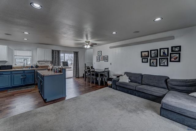 603 CARDINAL DR, Box Elder, SD 57719