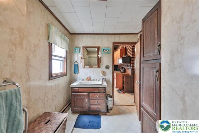 1005 7th Street, Whitehall Twp, PA 18052