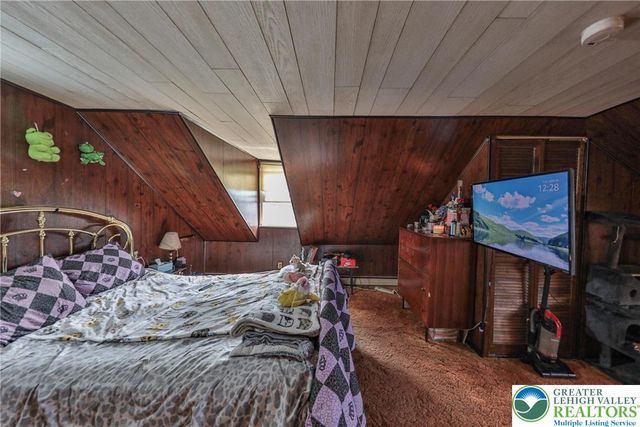 1005 7th Street, Whitehall Twp, PA 18052