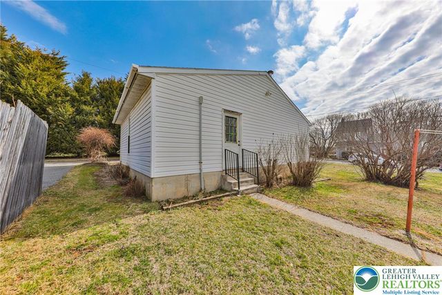 1005 7th Street, Whitehall Twp, PA 18052