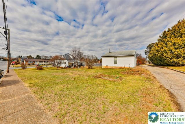 1005 7th Street, Whitehall Twp, PA 18052