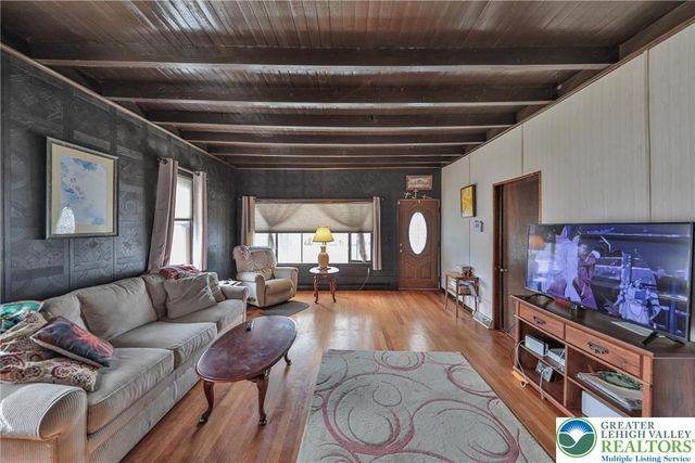 1005 7th Street, Whitehall Twp, PA 18052