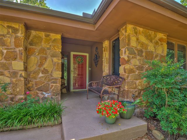313 Driftwood Drive, Norman, OK 73026