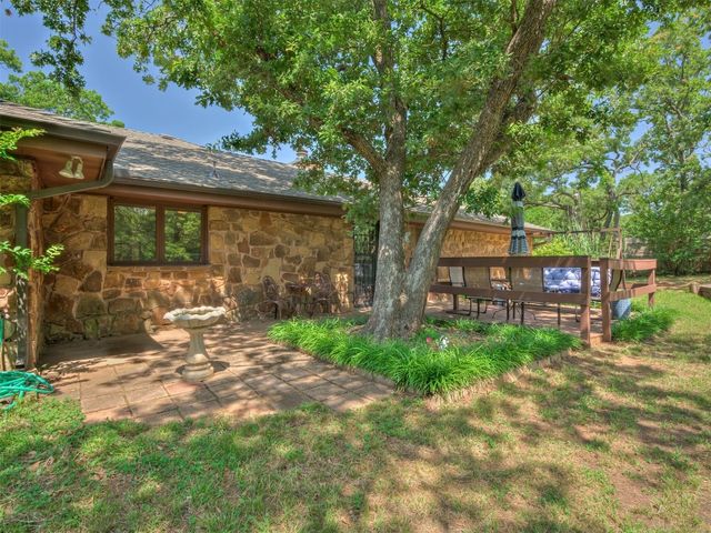 313 Driftwood Drive, Norman, OK 73026