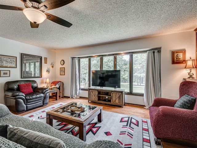 313 Driftwood Drive, Norman, OK 73026