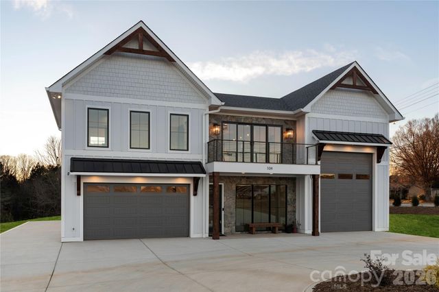 106 Isle Of Pines Road, Mooresville, NC 28117