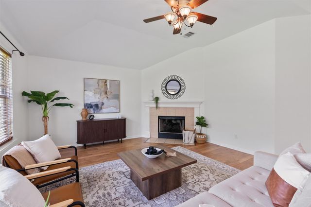 122 Copperwood LOOP, Round Rock, TX 78665