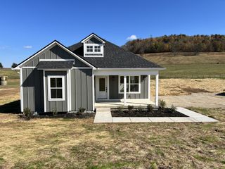 9720 Campbellsville Rd, Pulaski, TN 38478