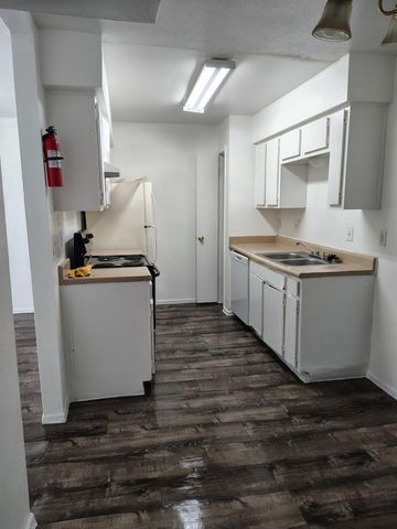6200 W Tidwell Road 1004, Houston, TX 77092