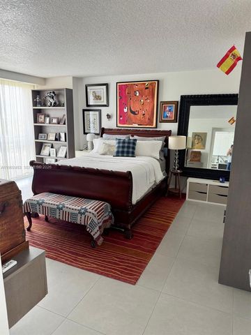 3000 Coral Way 919, Miami, FL 33145