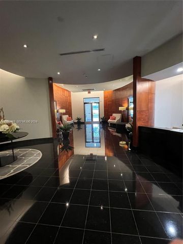 3000 Coral Way 919, Miami, FL 33145