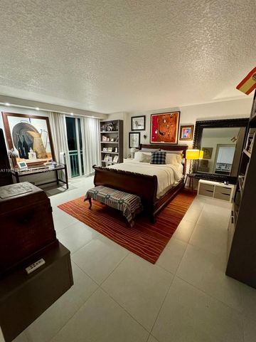 3000 Coral Way 919, Miami, FL 33145