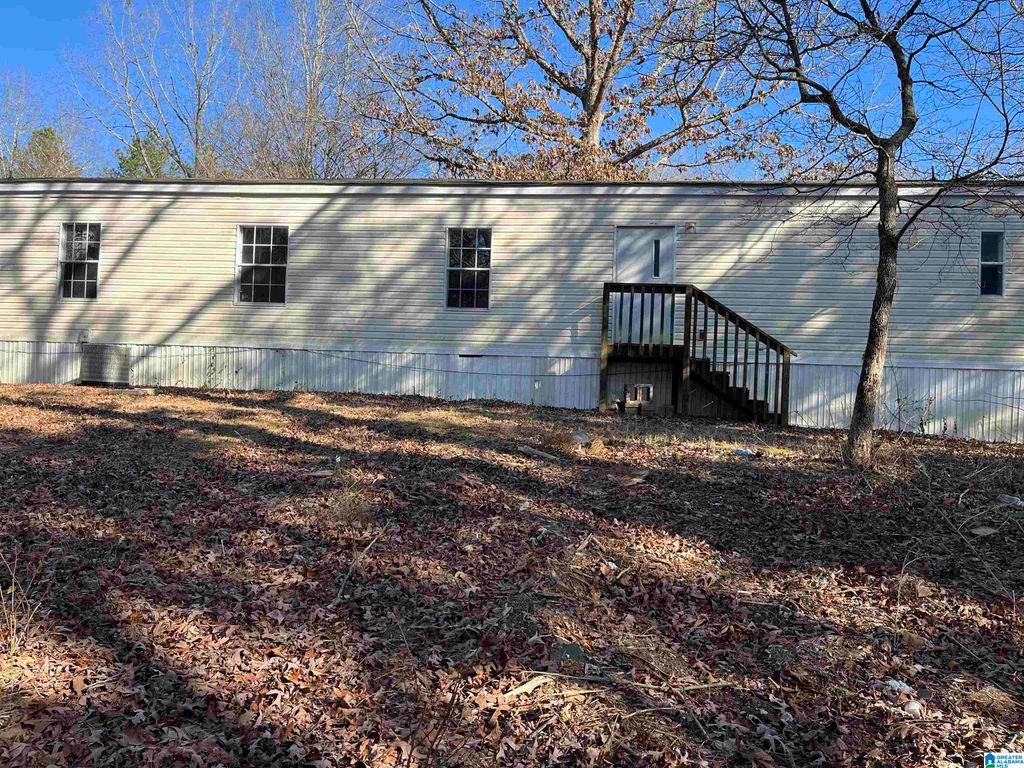 4075 COUNTY ROAD, Haleyville, AL 35565