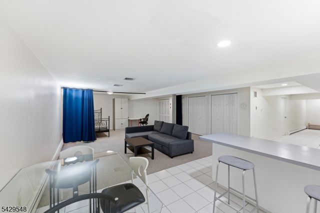 767 Kingsland Ave, Ridgefield Boro, NJ 07657