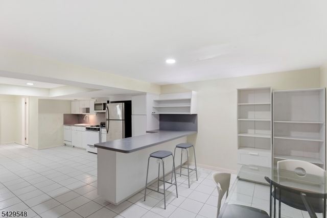 767 Kingsland Ave, Ridgefield Boro, NJ 07657