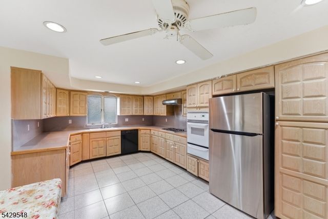 767 Kingsland Ave, Ridgefield Boro, NJ 07657