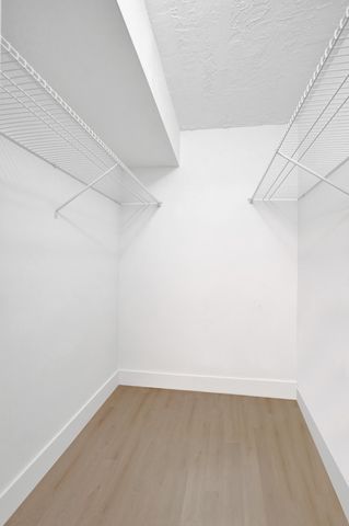 7300 NW 17th Street 305, Plantation, FL 33313