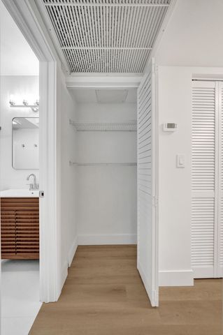 7300 NW 17th Street 305, Plantation, FL 33313