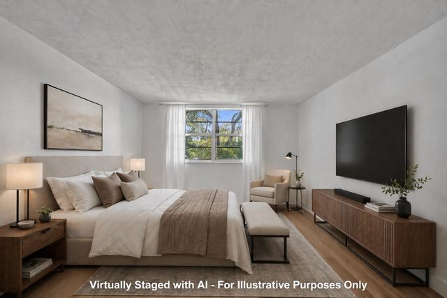 7300 NW 17th Street 305, Plantation, FL 33313