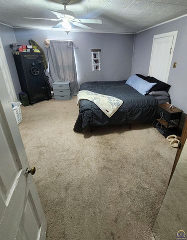 317 Chestnut ST, Everest, KS 66424