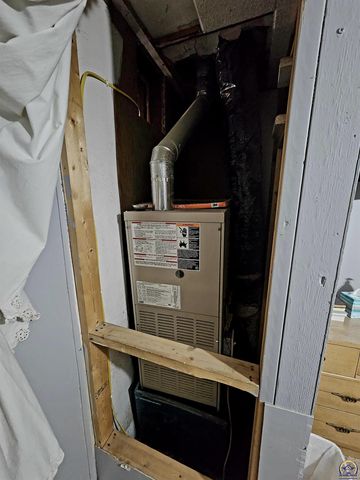 317 Chestnut ST, Everest, KS 66424