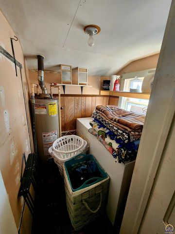 317 Chestnut ST, Everest, KS 66424