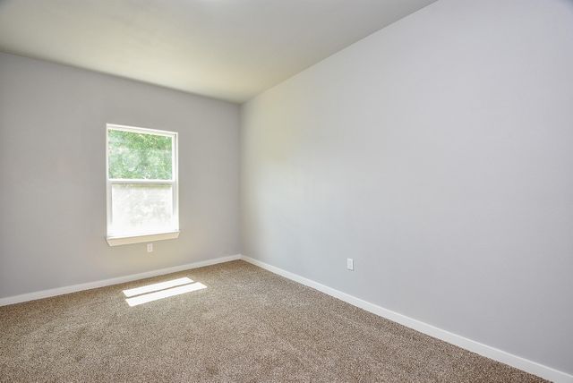 145 W Jackson Street, West Columbia, TX 77486