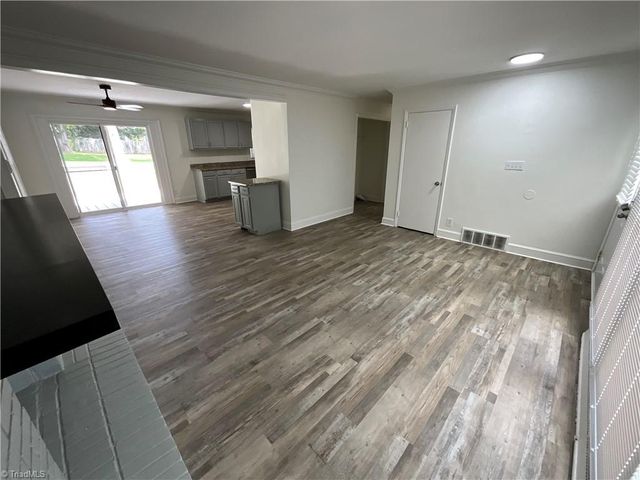 4026 Sedgewood Lane, Greensboro, NC 27407